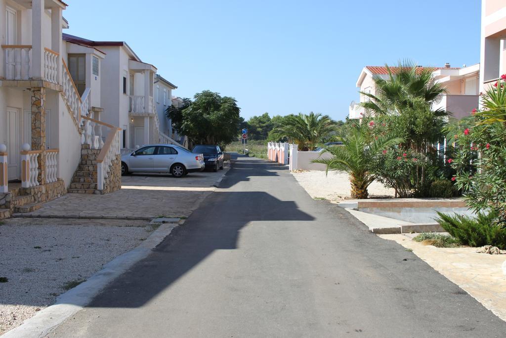 Apartments Villa Engeli Вир Экстерьер фото