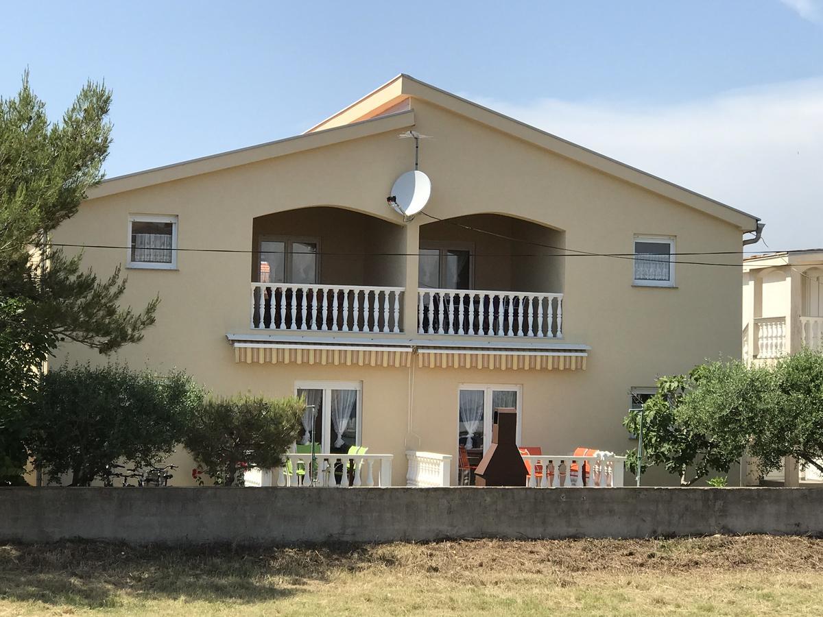 Apartments Villa Engeli Вир Экстерьер фото