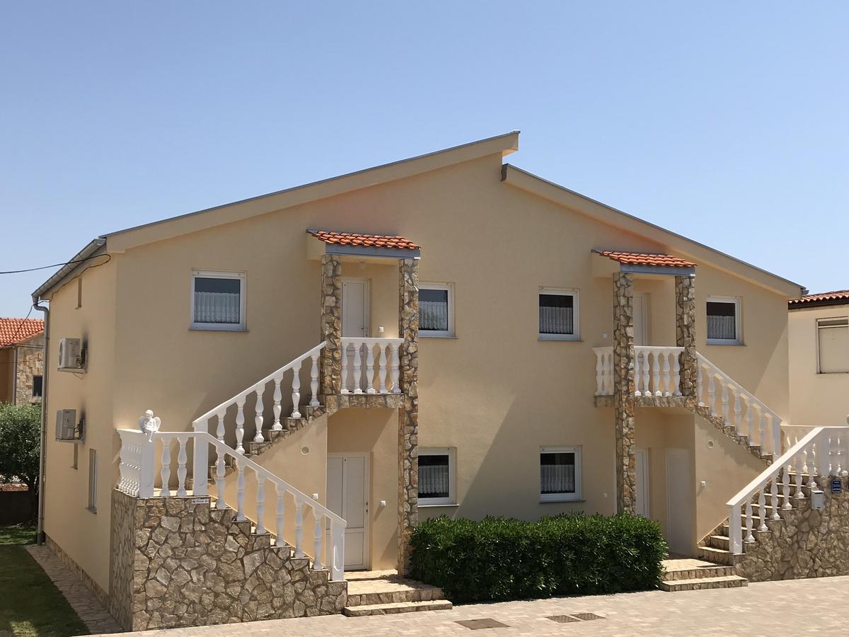 Apartments Villa Engeli Вир Экстерьер фото